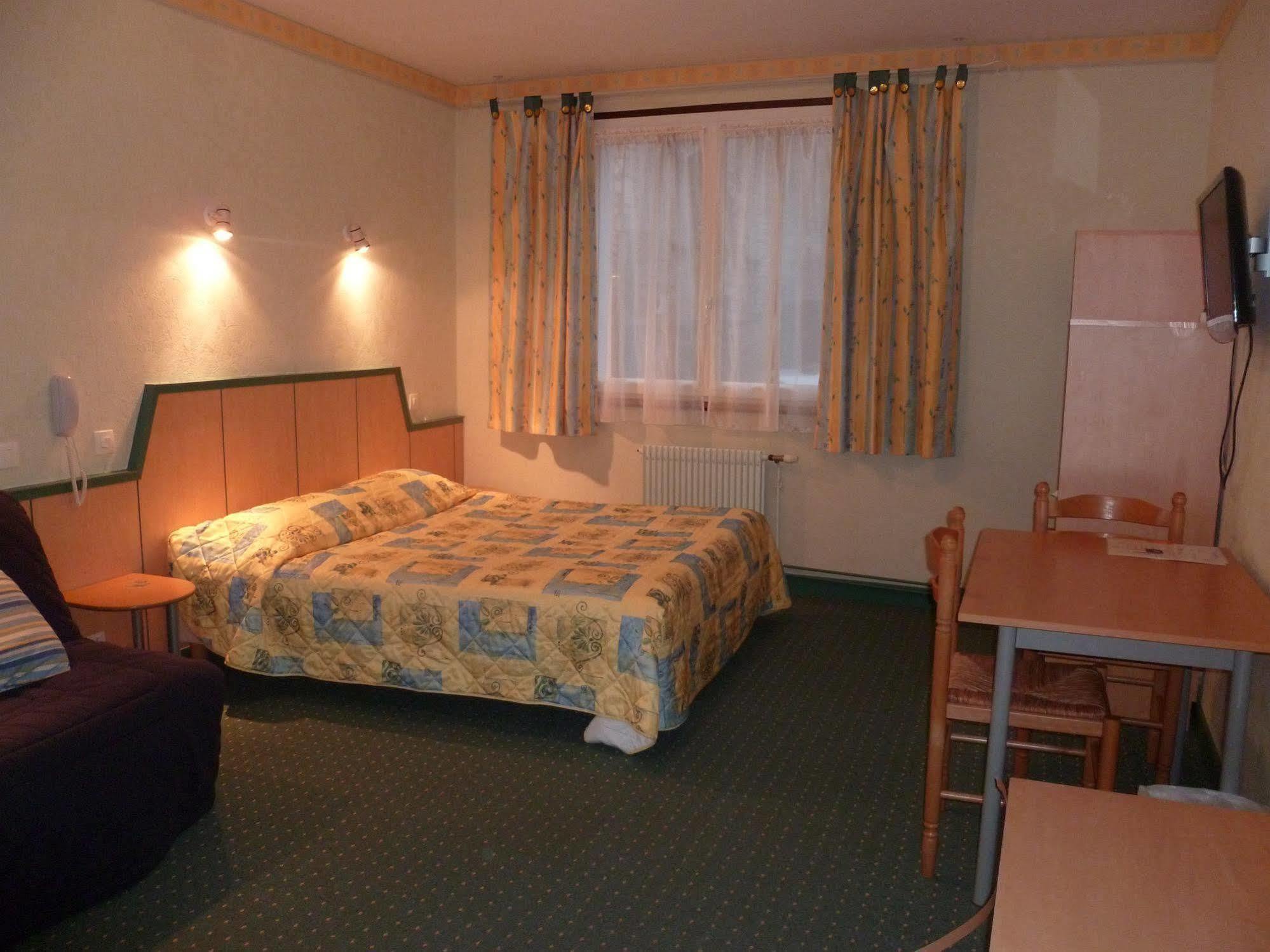 Hotel Rive Sud Chinon Ngoại thất bức ảnh
